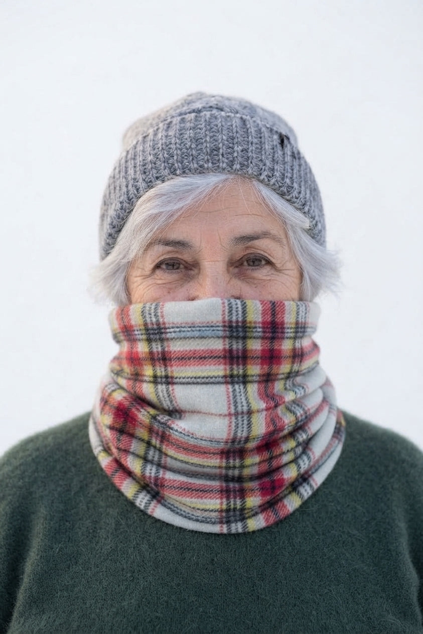 Functional Headgear - Fleece Carreau White/Fushia Black