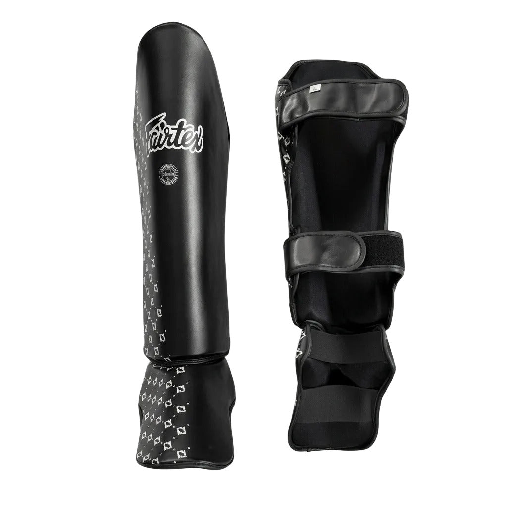 Shin Guards Black/White