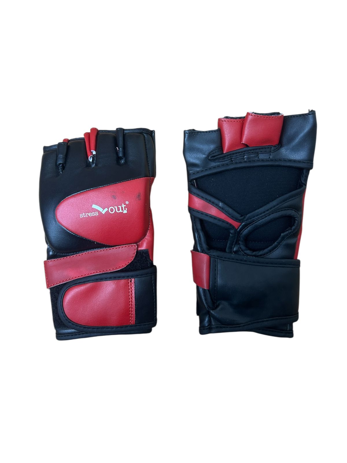 Stress Out Boxing Gloves color black/Red