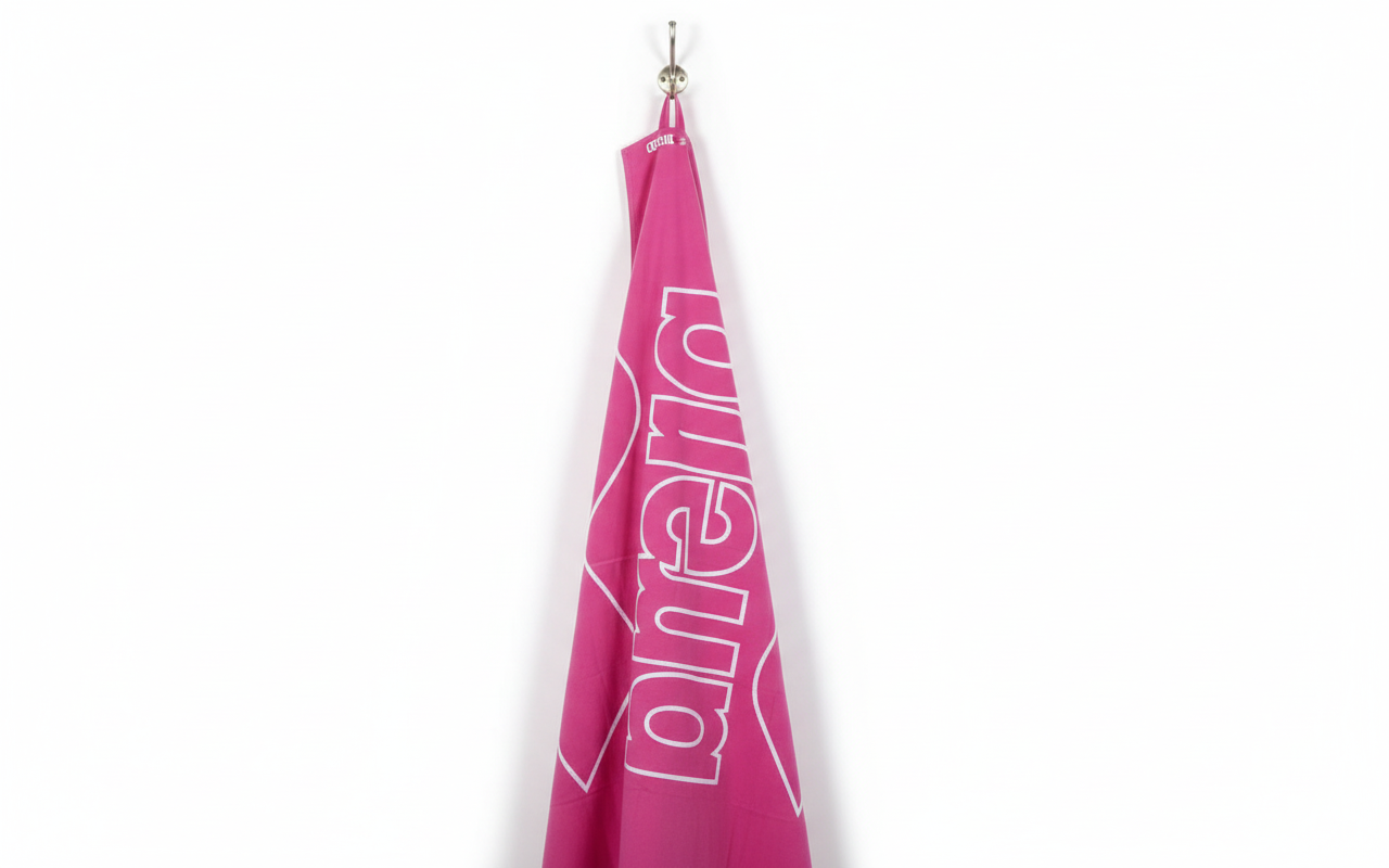 Arena Microfiber Pool Towel Fushia