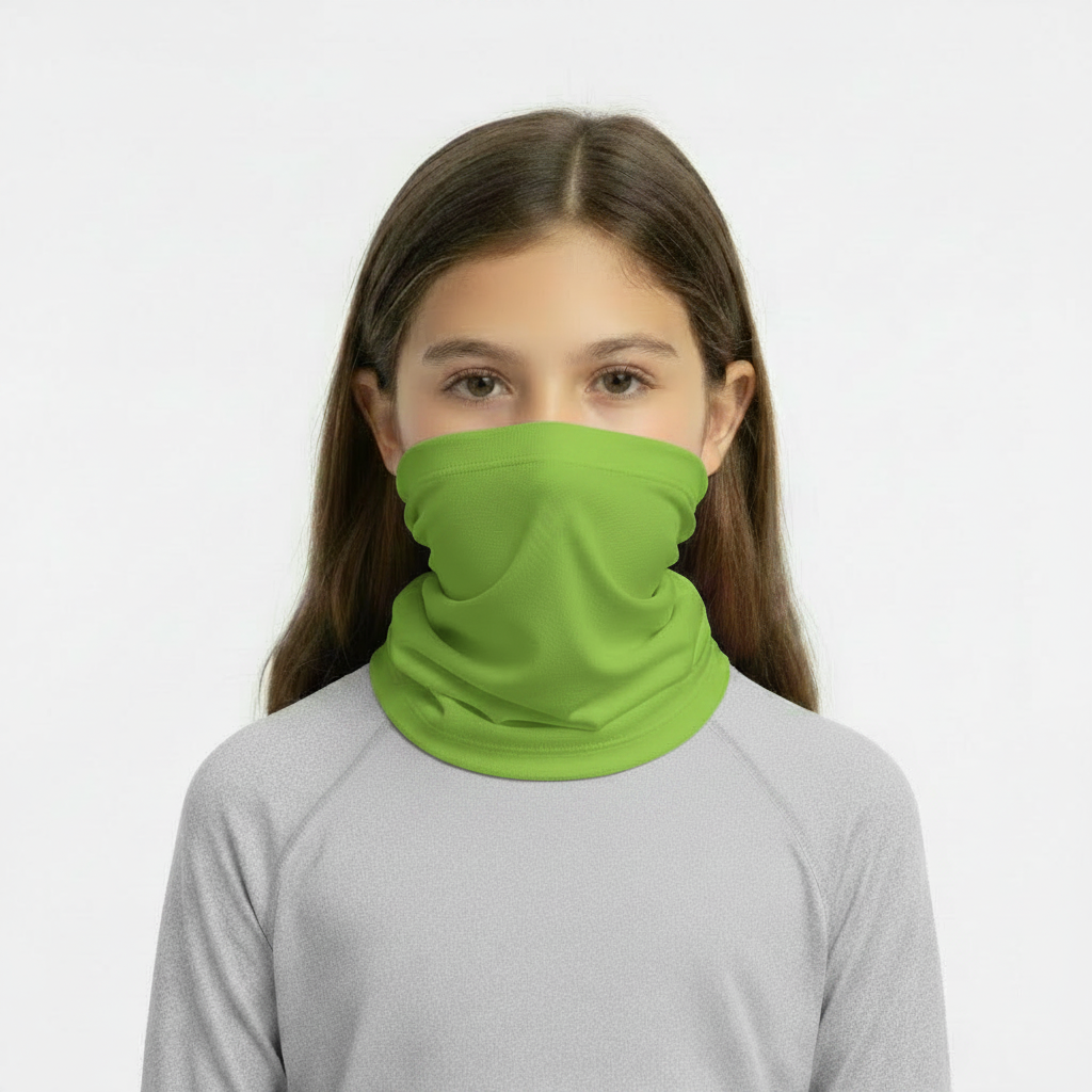 Girl with Clima Green neck gaiter