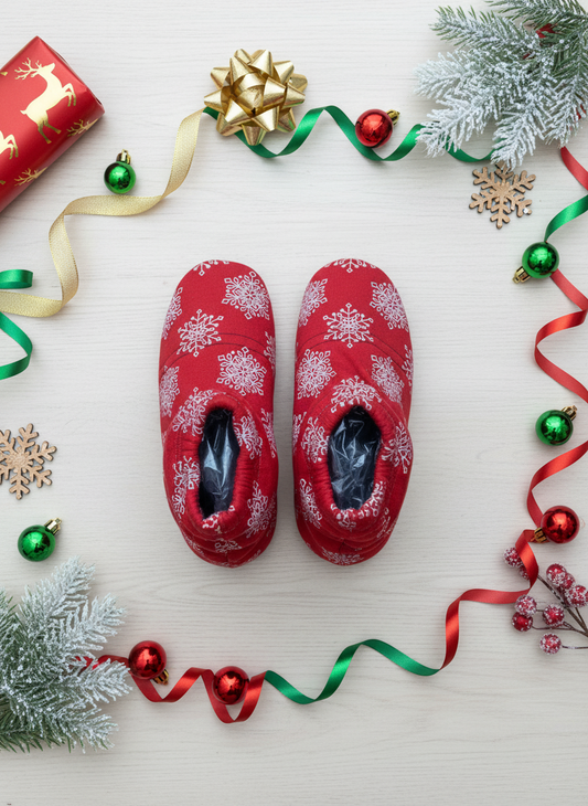 Fluffy Snowflake Slippers Red